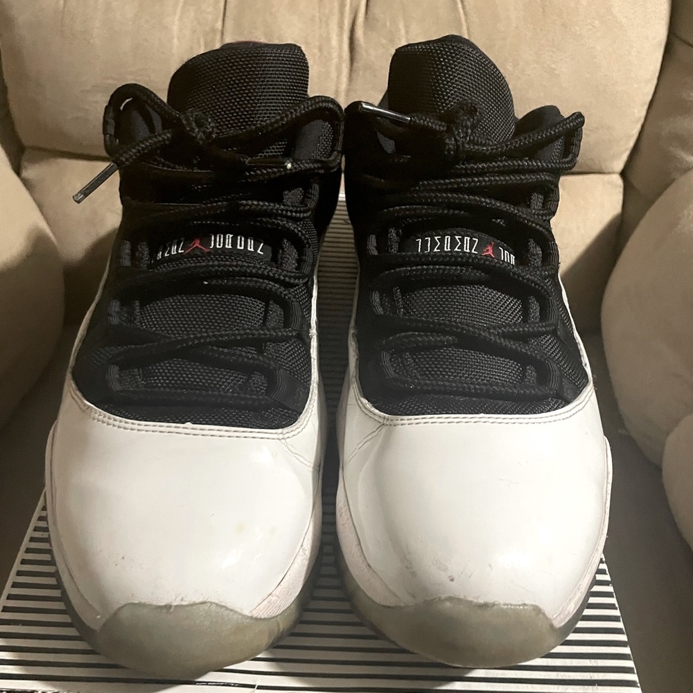 Air Jordan 11 Low Retro Tuxedo/Reverse Concord